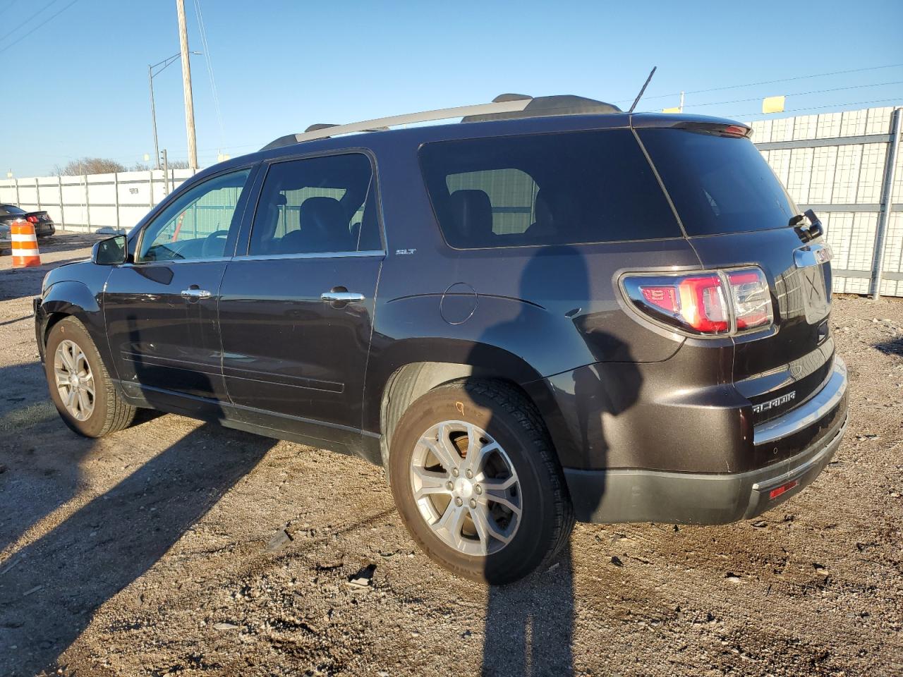 2014 GMC Acadia - Image 2