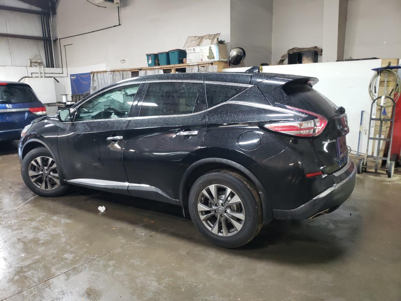 2018 Nissan Murano - Image 2