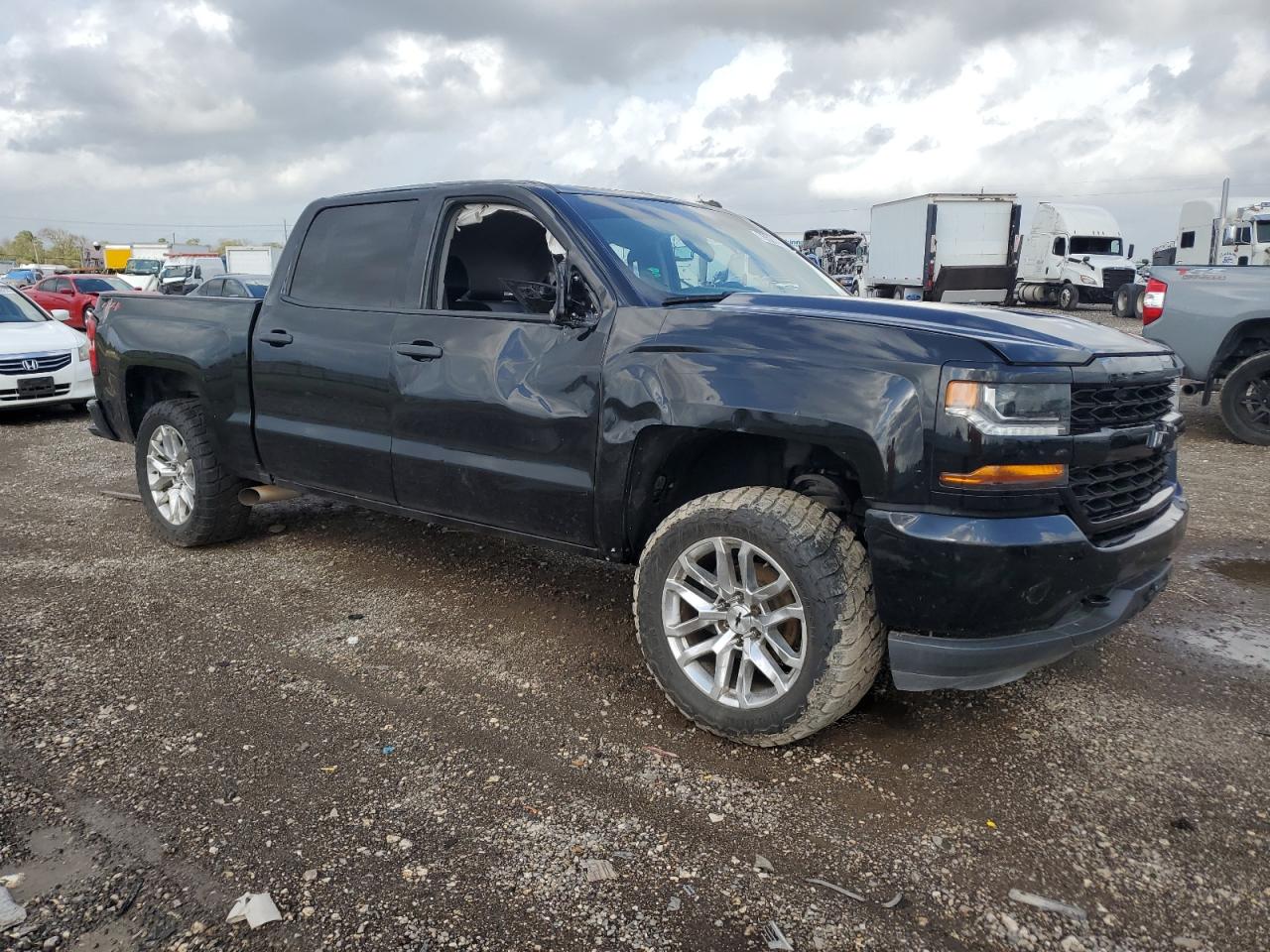 2018 Chevrolet Silverado - Image 4