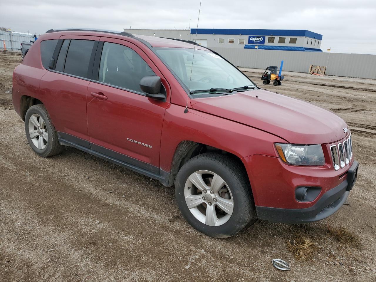 VIN 1C4NJDBB9FD393099 2015 JEEP COMPASS no.4