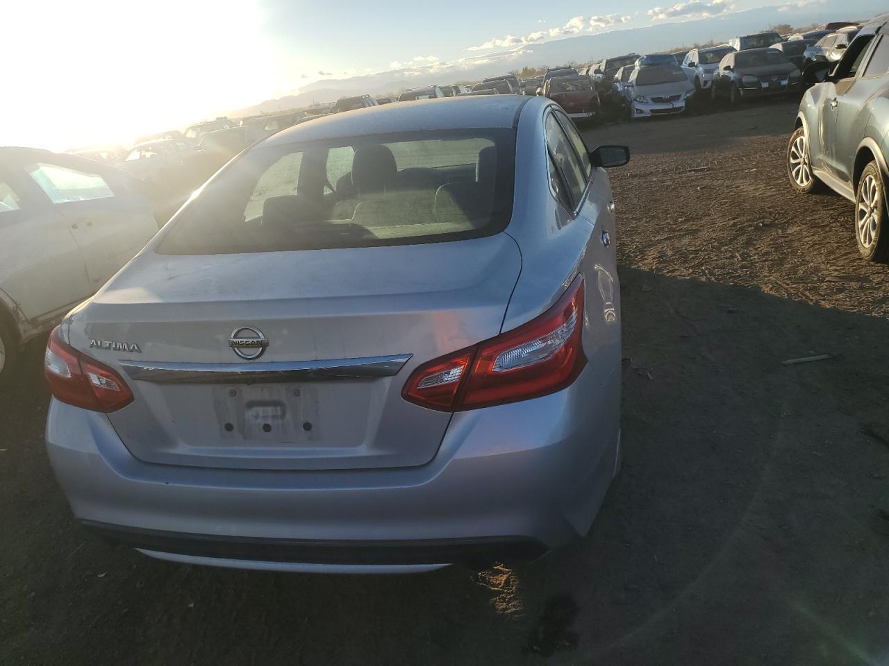 2017 Nissan Altima - Image 6