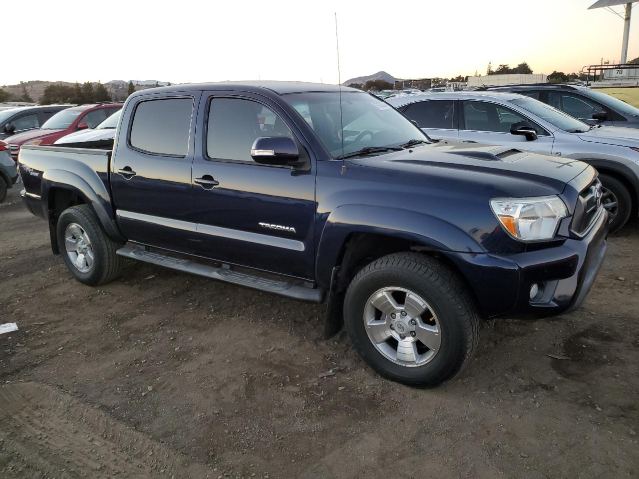 VIN 3TMJU4GN2DM152074 2013 TOYOTA TACOMA no.4