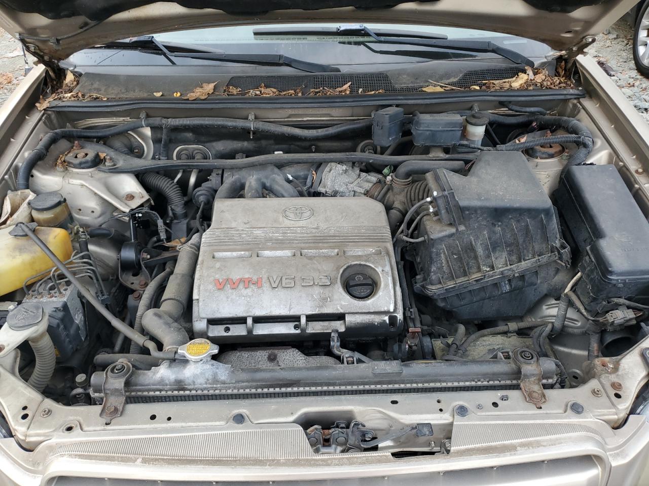 2004 Toyota Highlander - Image 12