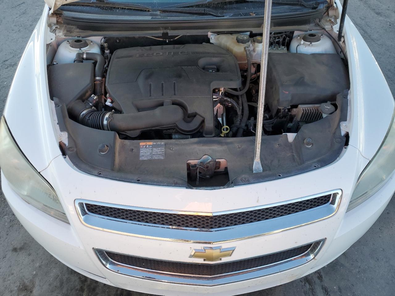 2011 Chevrolet Malibu - Image 11