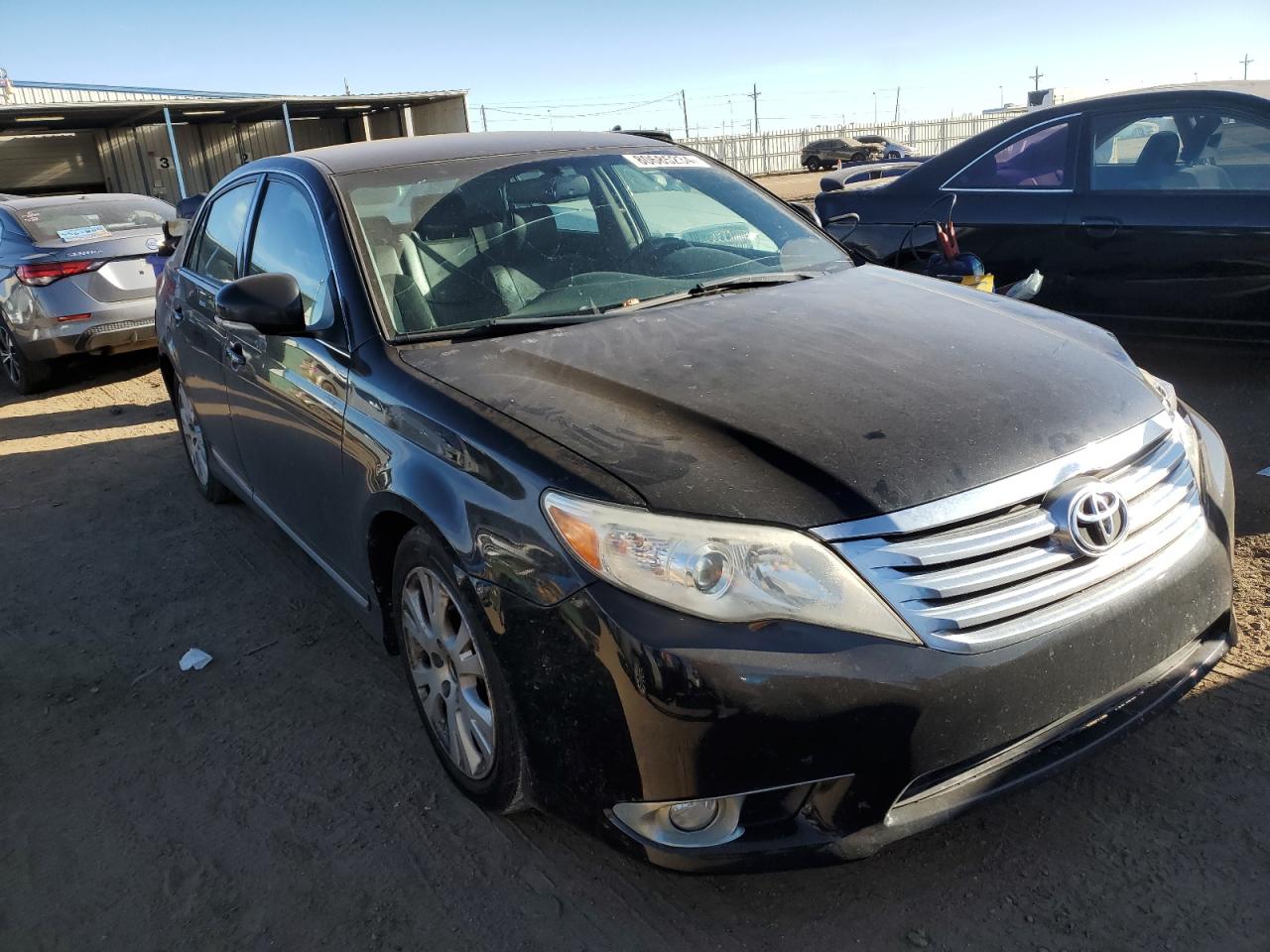 2011 Toyota Avalon - Image 4