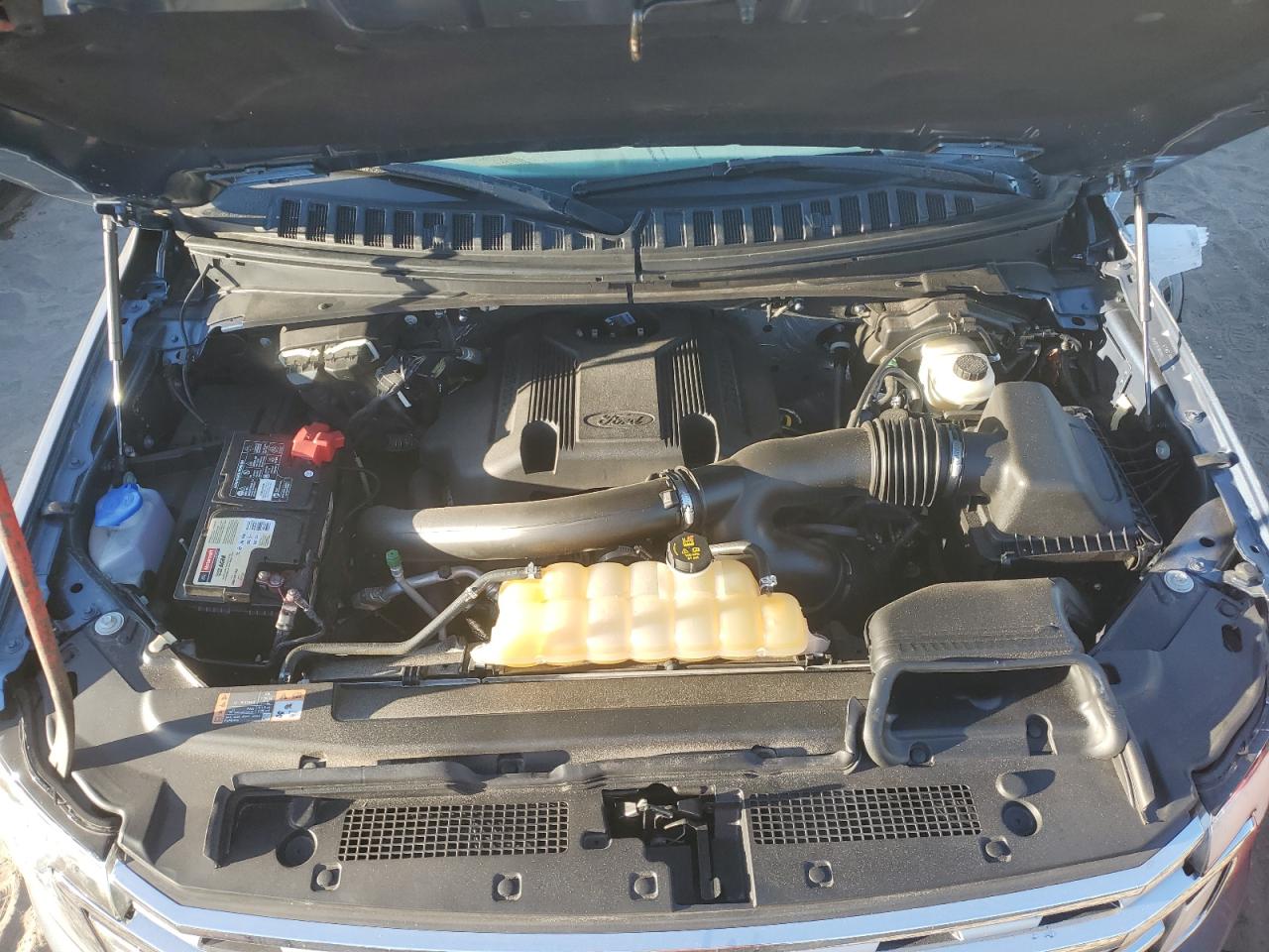 2018 Ford Expedition - Image 12