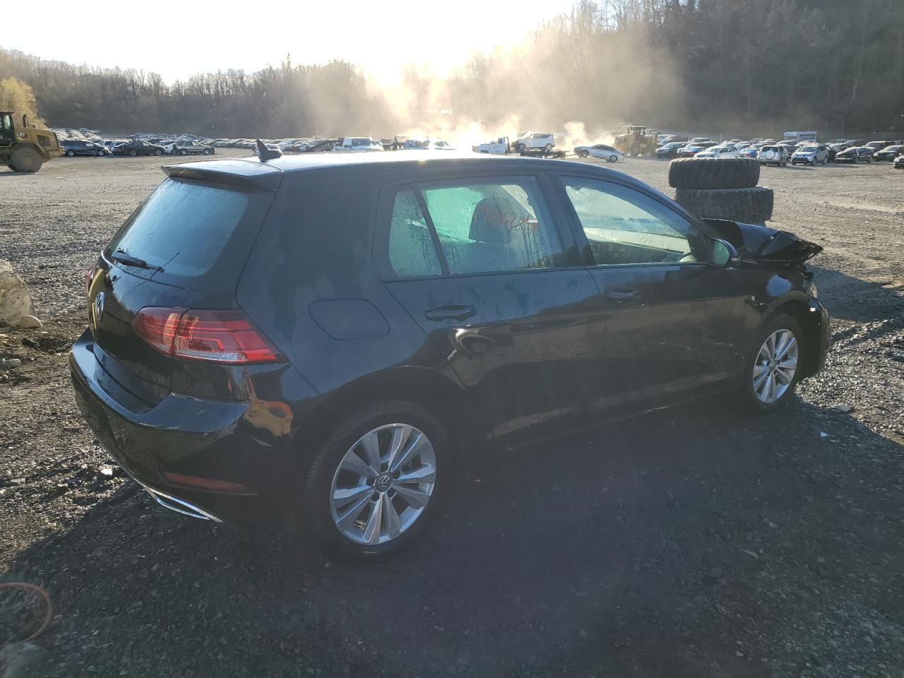 2020 Volkswagen Golf - Image 3