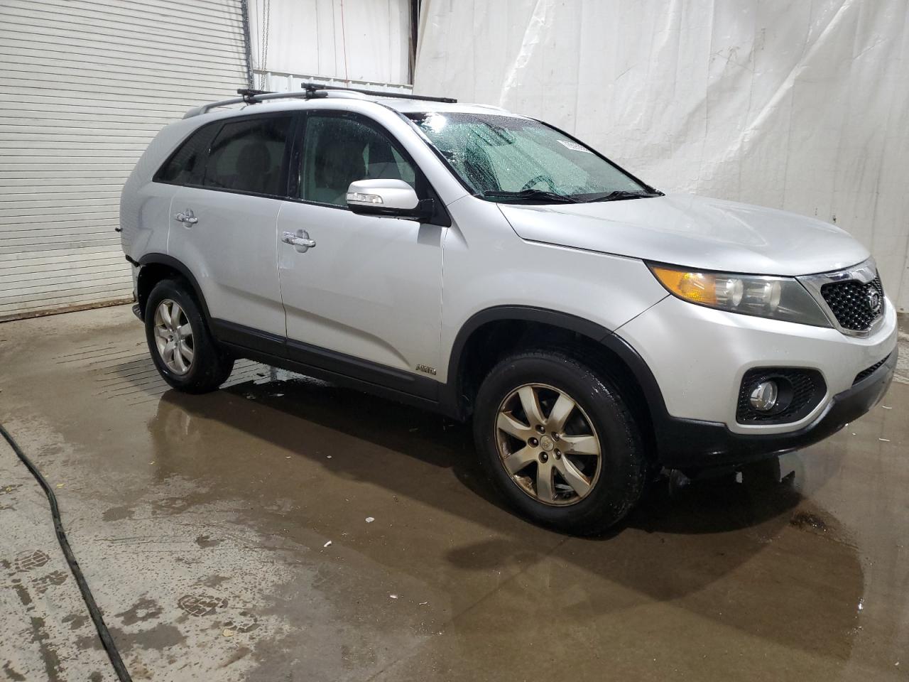 2011 Kia Sorento - Image 4