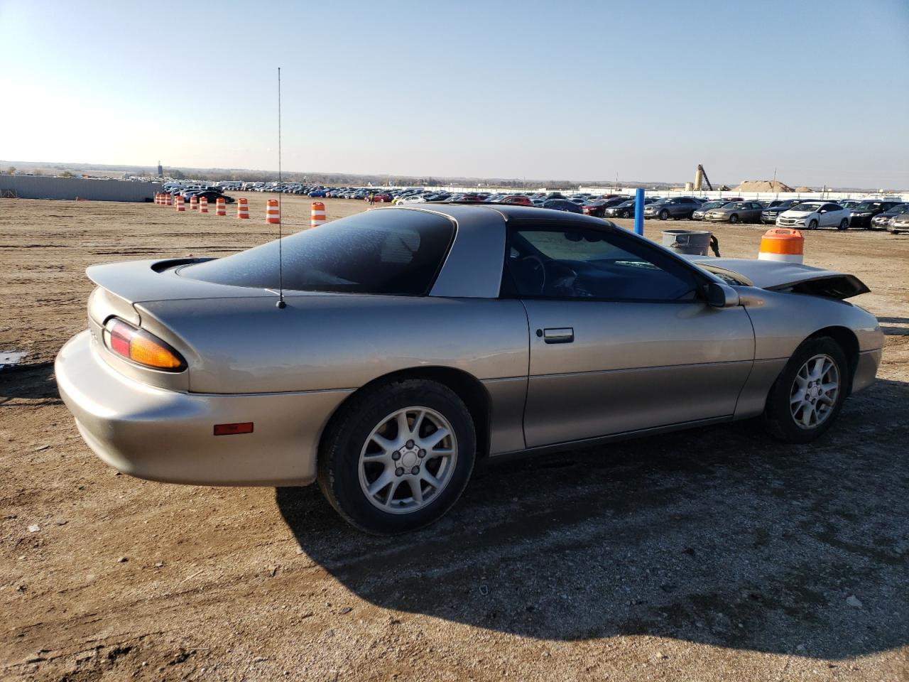 2001 Chevrolet Camaro - Image 3
