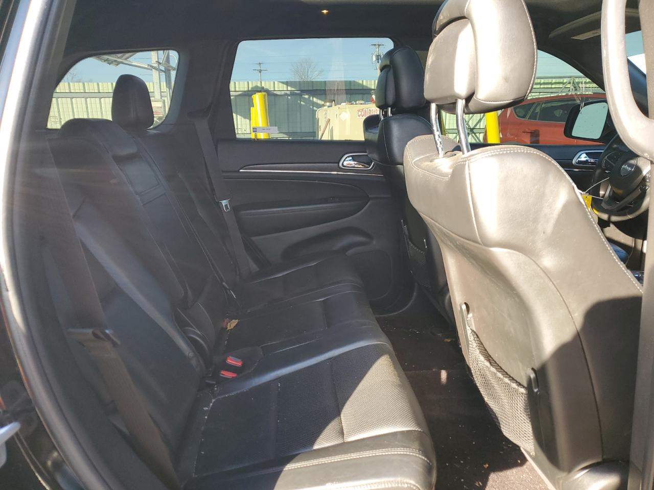 2018 Jeep Grand Cherokee - Image 11