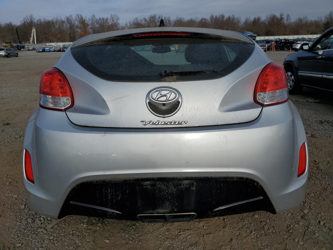 2015 Hyundai Veloster VIN: KMHTC6AD9FU230707 Lot: 81276284