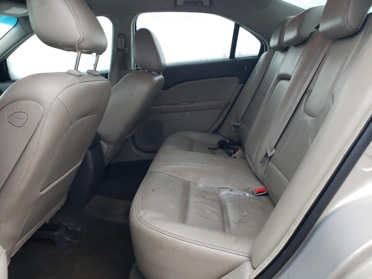 2010 Ford Fusion - Image 10