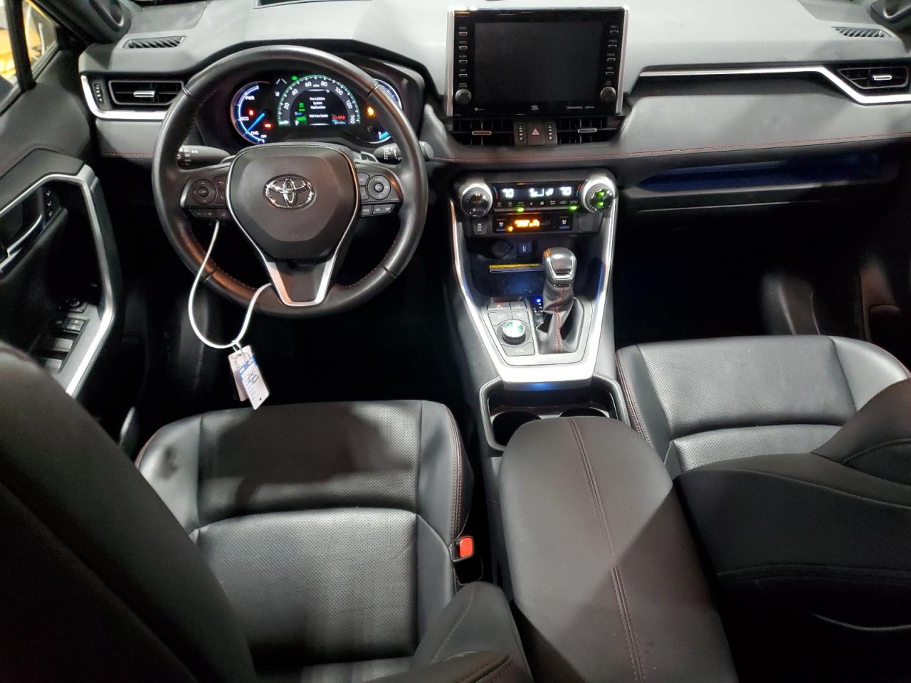 2021 Toyota RAV 4 - Image 8