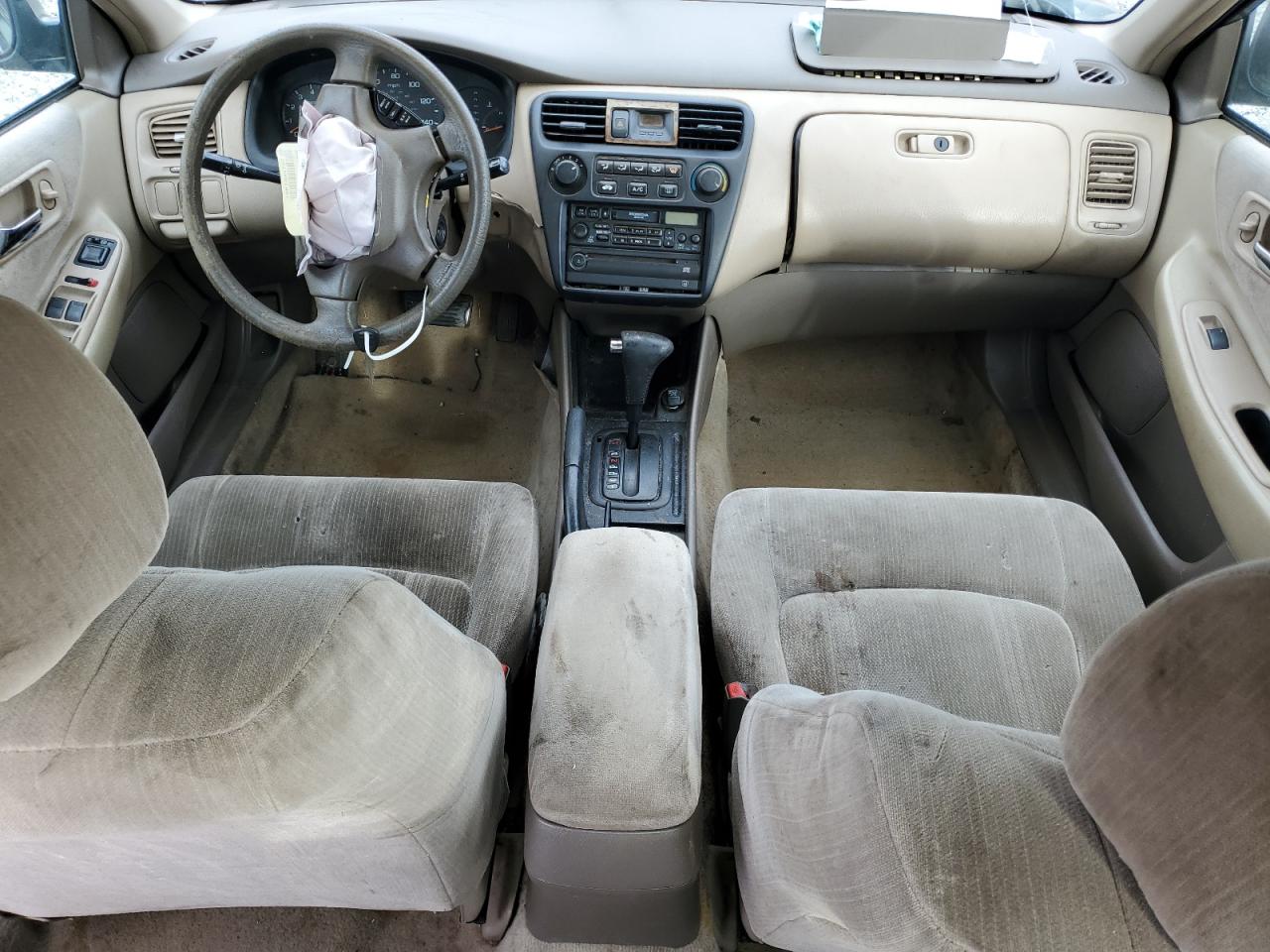 2000 Honda Accord Lx VIN: 1HGCG5645YA009123 Lot: 82760404