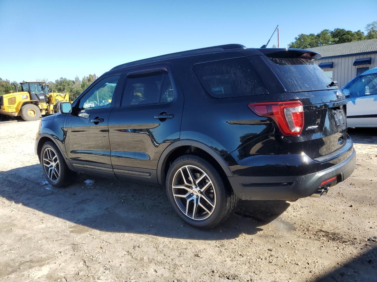 2018 Ford Explorer - Image 2