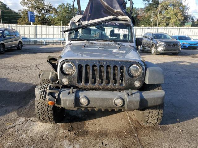 Внедорожники JEEP WRANGLER 2016 Серебристый