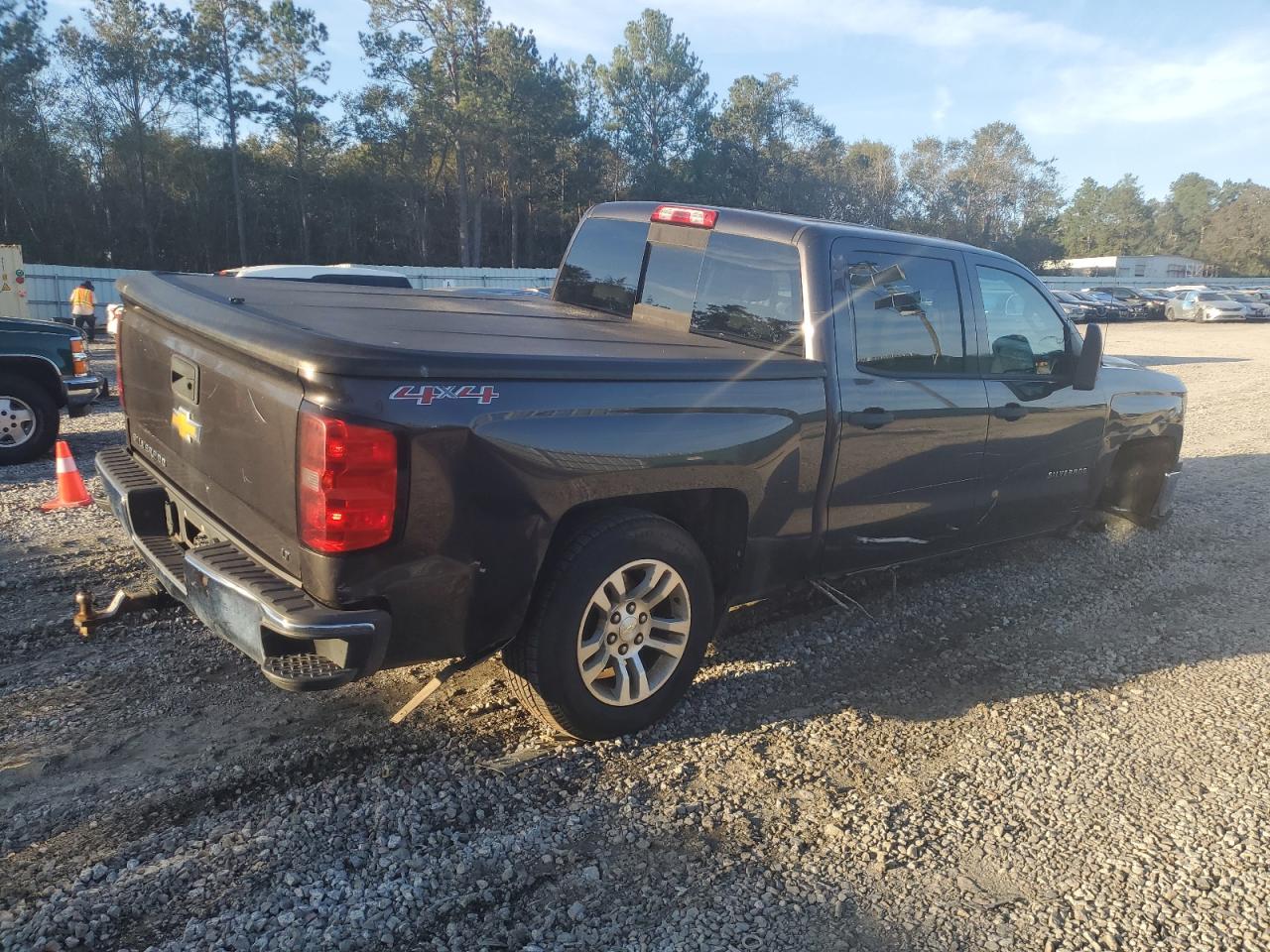 2014 Chevrolet Silverado - Image 3