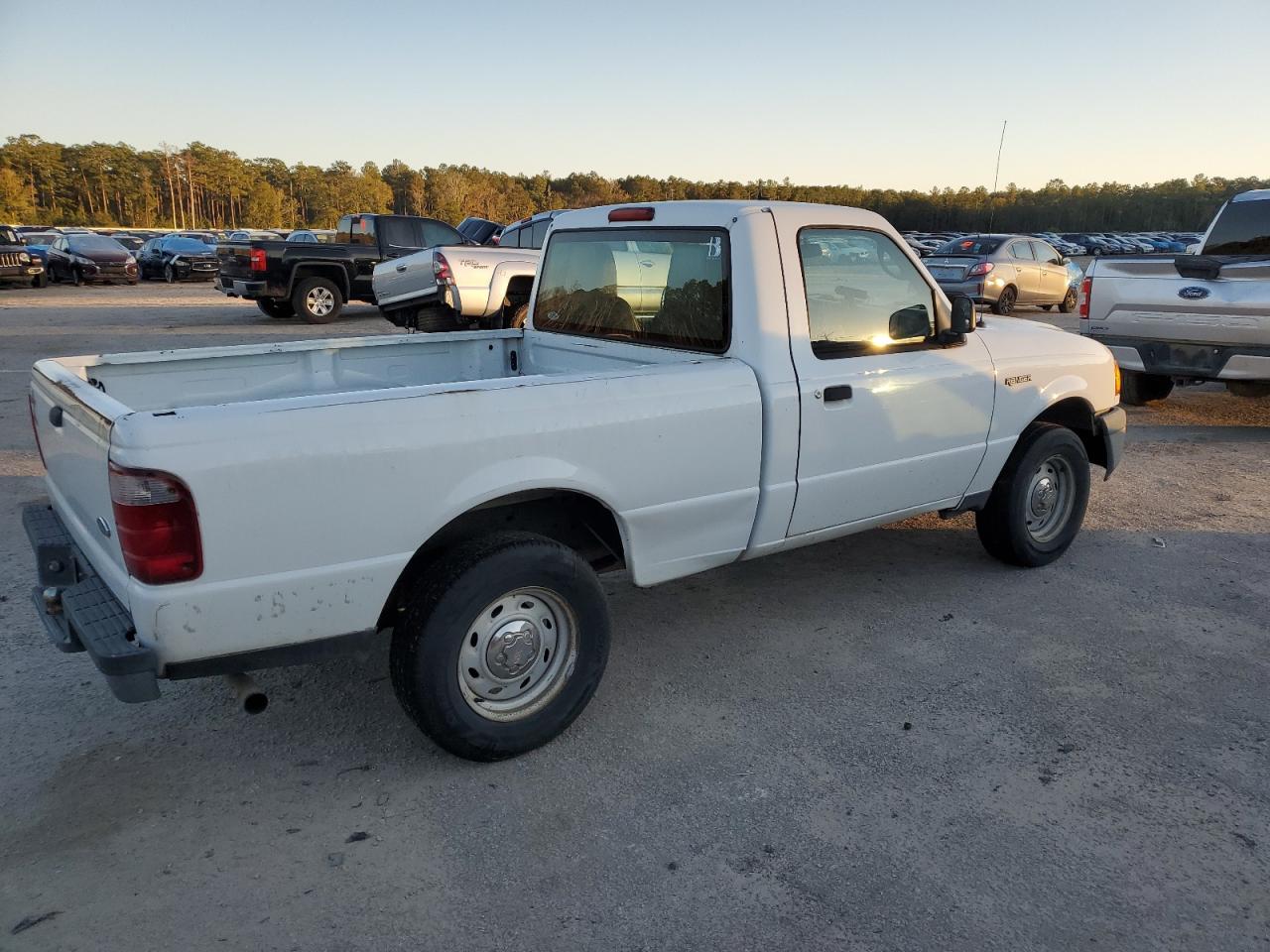 2005 Ford Ranger - Image 3
