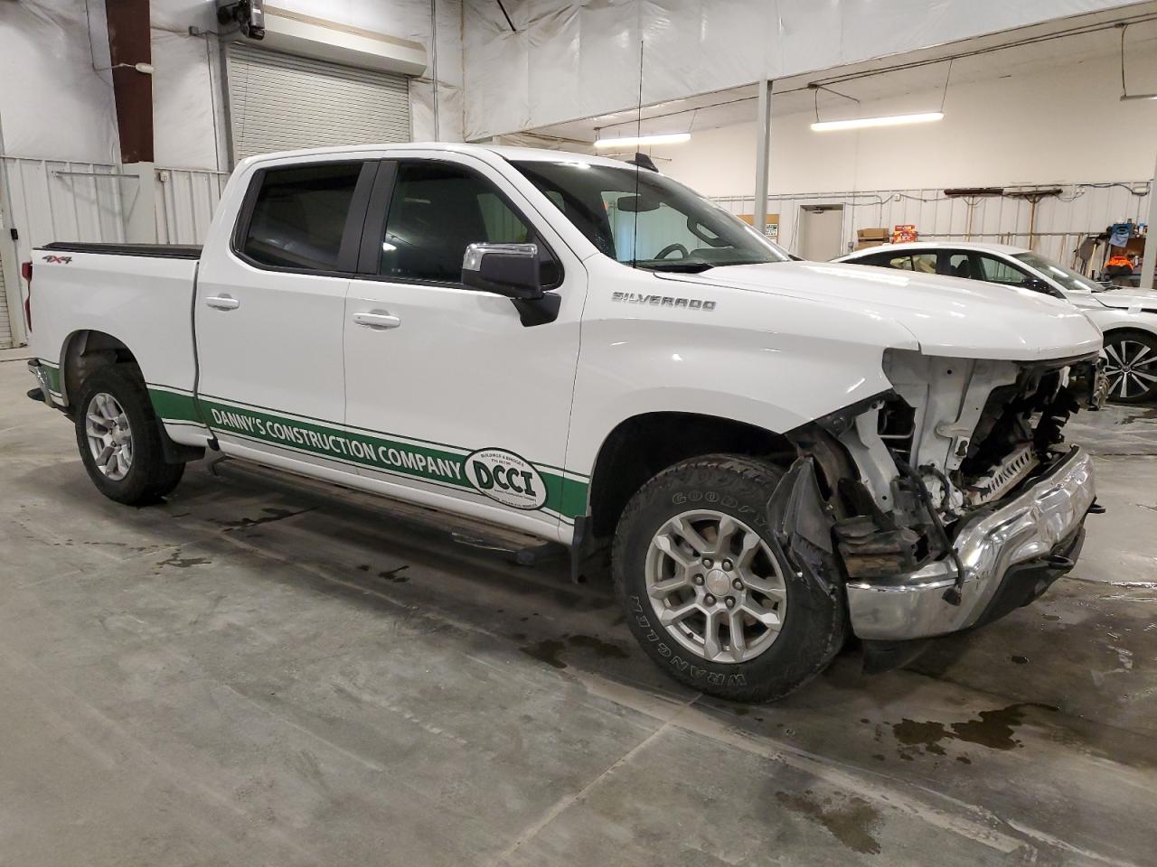 2023 Chevrolet Silverado - Image 4