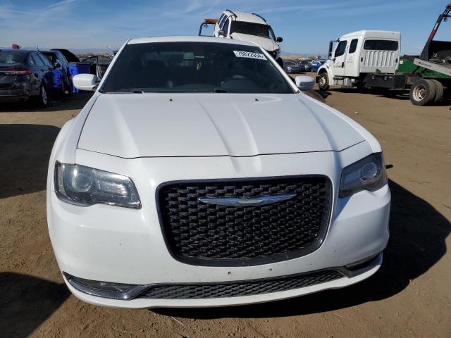  CHRYSLER 300 2017 Белый