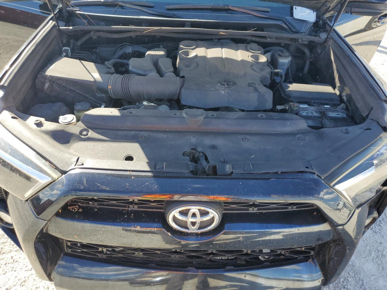 VIN JTEZU5JR0K5204420 2019 TOYOTA 4RUNNER no.12