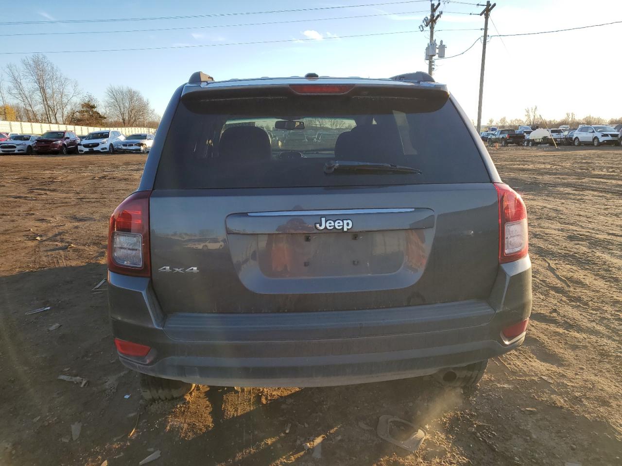 VIN 1C4NJDBB8GD511497 2016 JEEP COMPASS no.6