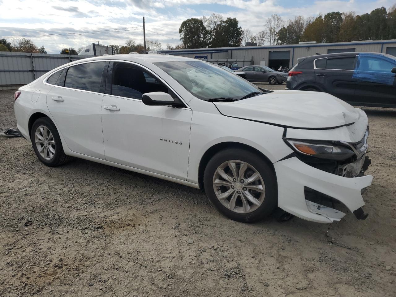 2020 Chevrolet Malibu - Image 4