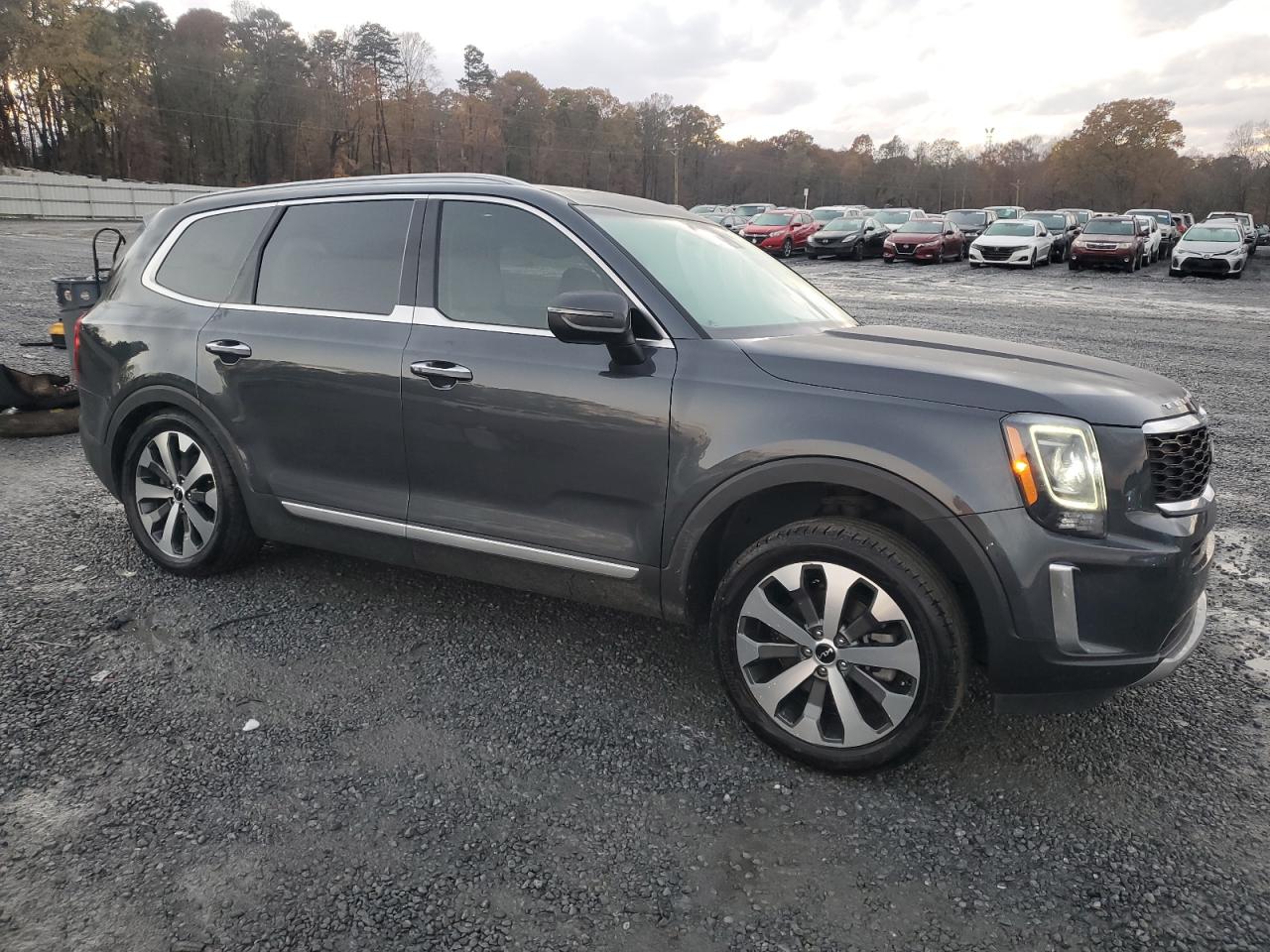 2022 Kia Telluride - Image 4
