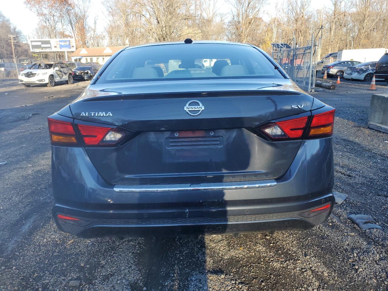 2021 Nissan Altima - Image 6