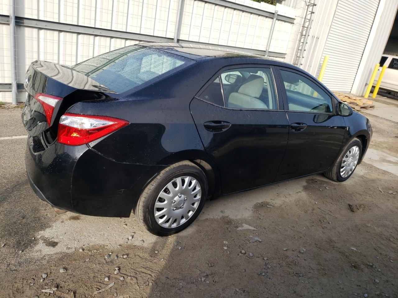 2015 Toyota Corolla - Image 3