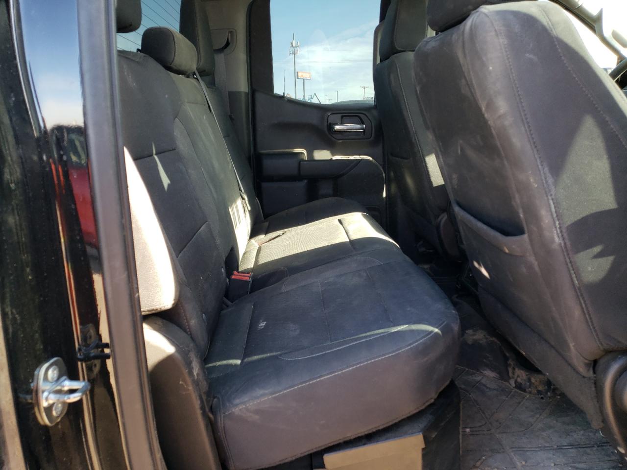 2022 Chevrolet Silverado - Image 10