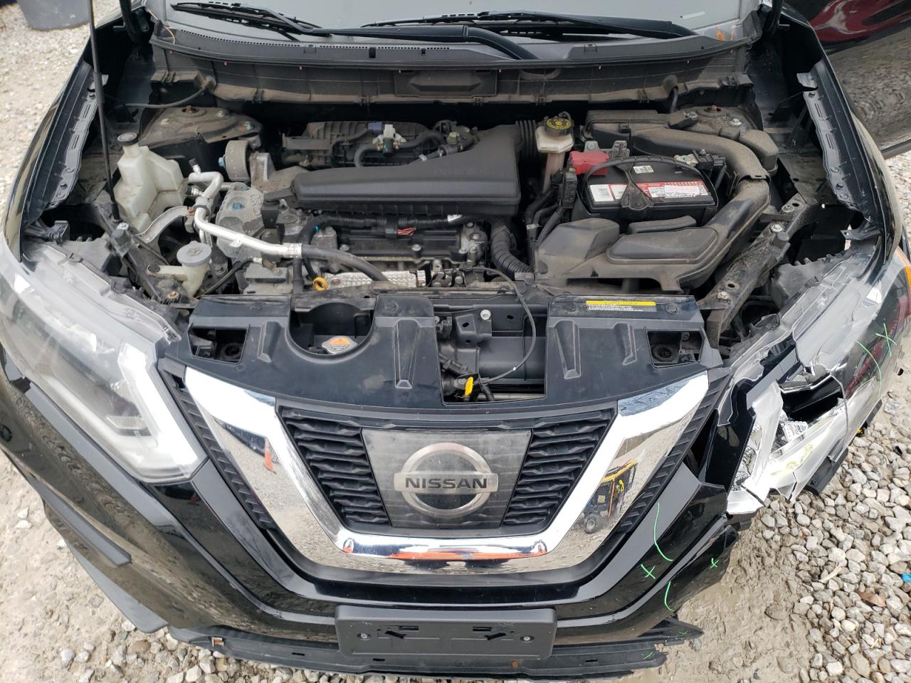 2017 Nissan Rogue - Image 13