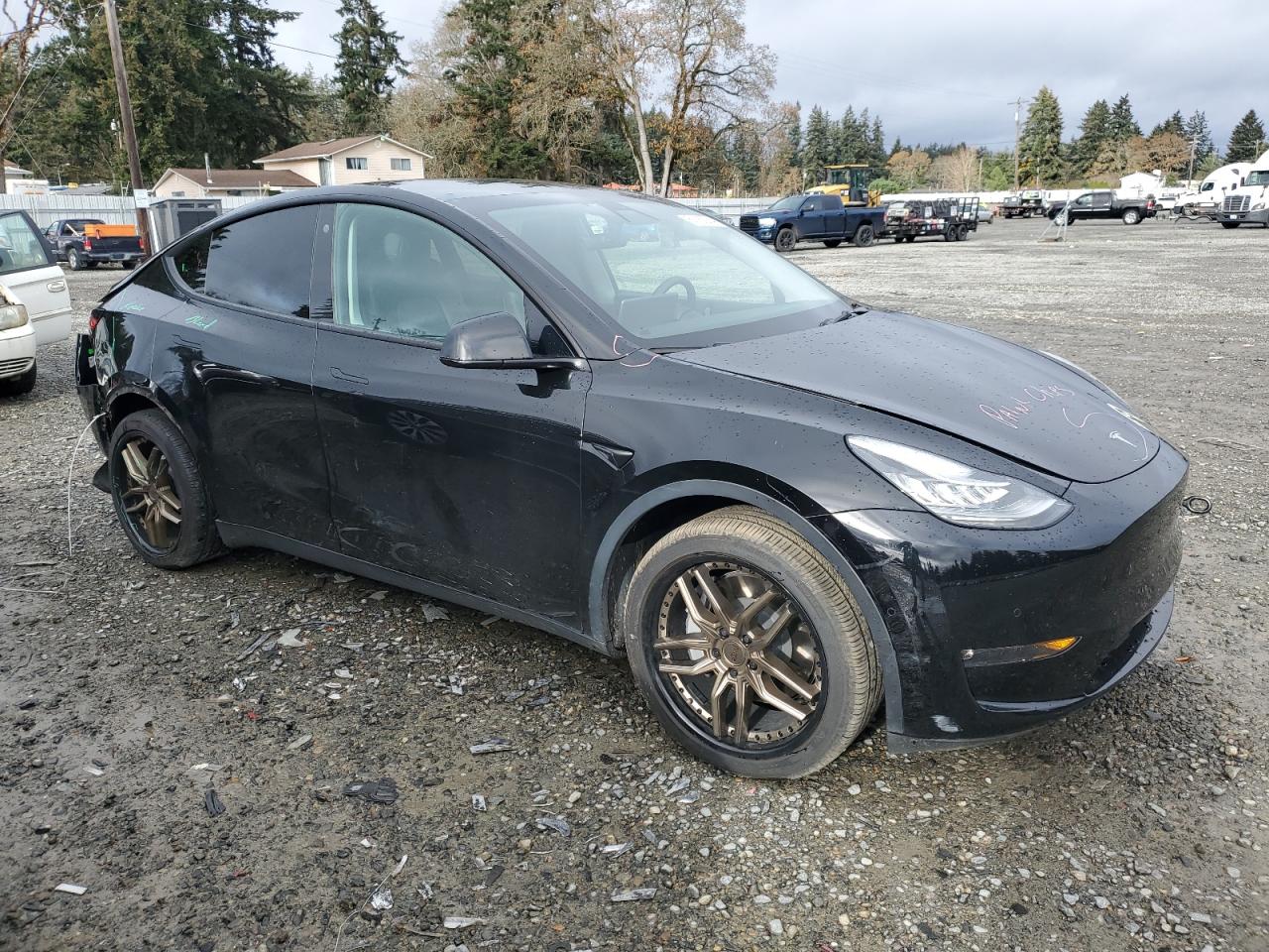 VIN 5YJYGAEE2MF295246 2021 TESLA MODEL Y no.4