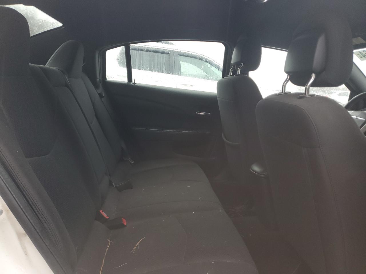 2011 Chrysler 200 - Image 10