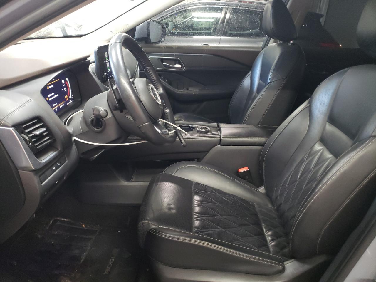 2021 Nissan Rogue - Image 7