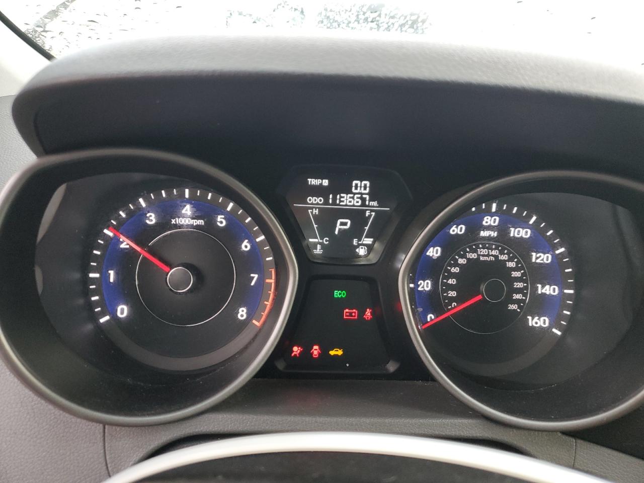 2013 Hyundai Elantra - Image 9
