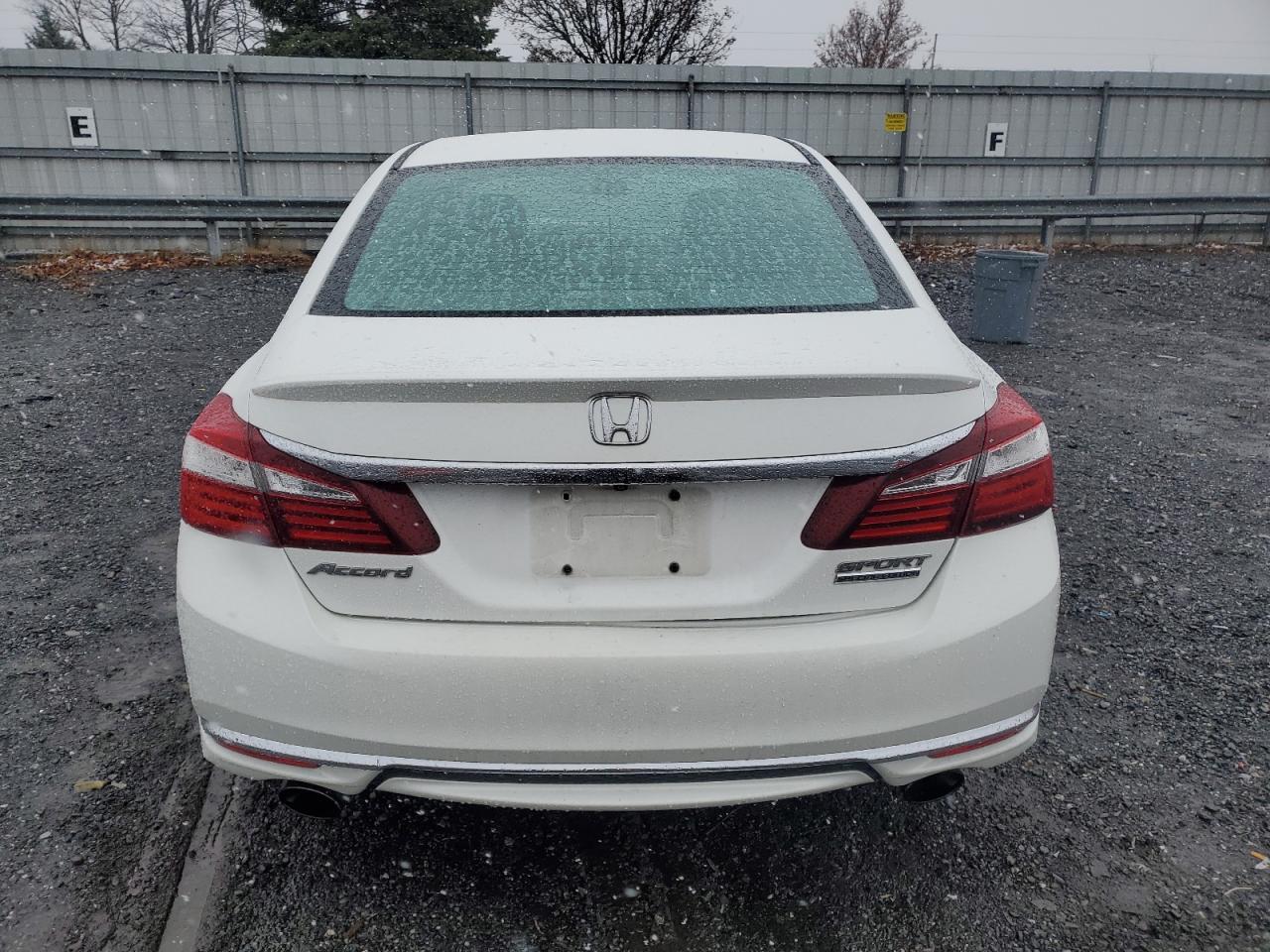 2017 Honda Accord - Image 6