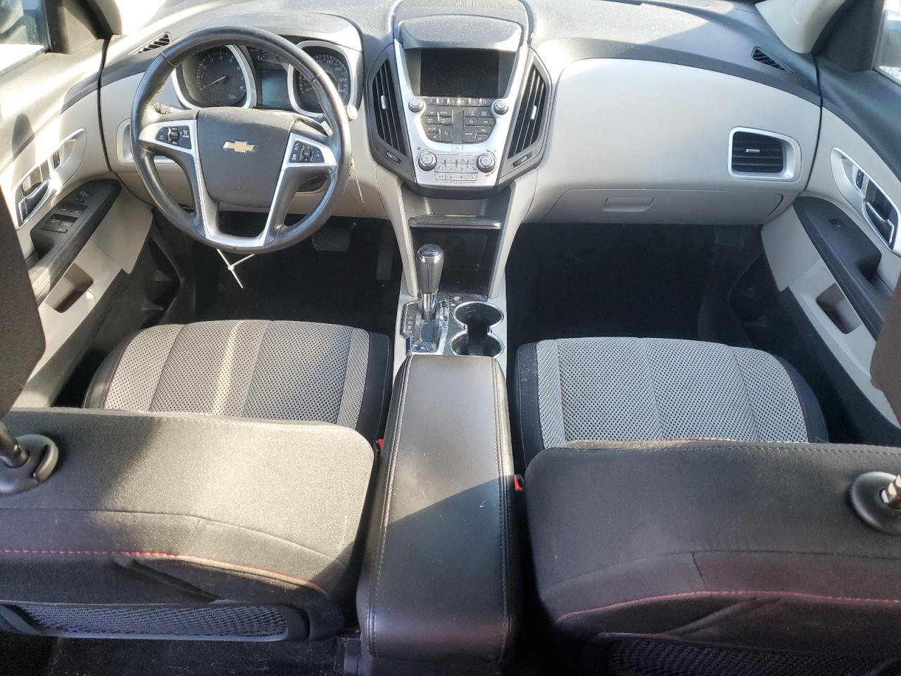 2017 Chevrolet Equinox - Image 8