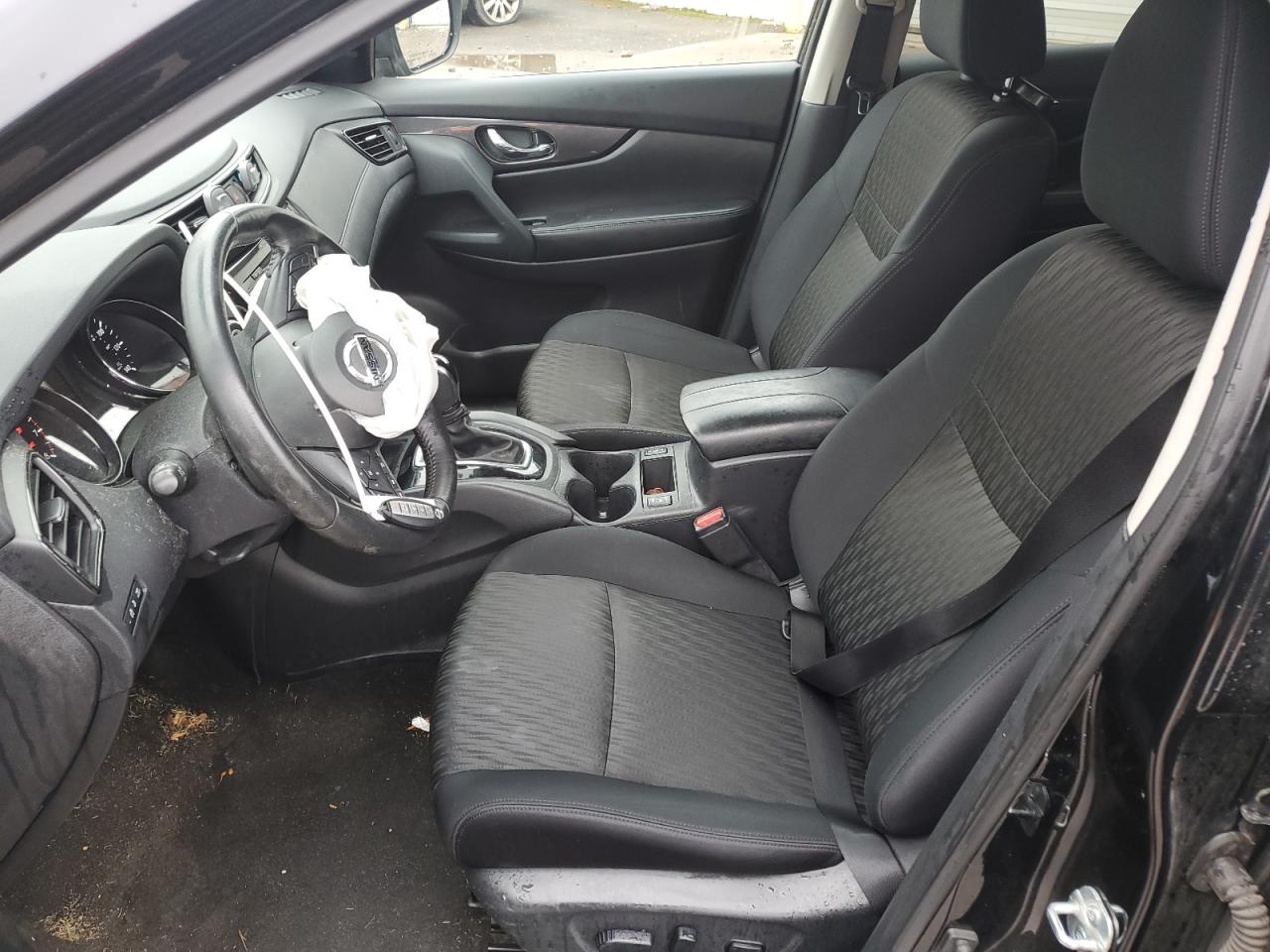 2018 Nissan Rogue - Image 7