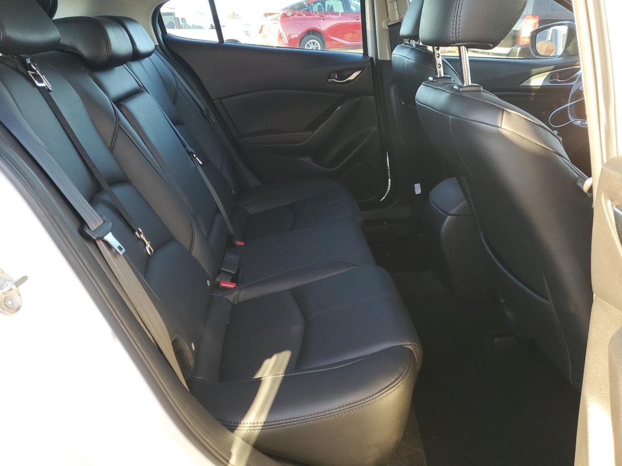 2018 Mazda 3 - Image 10
