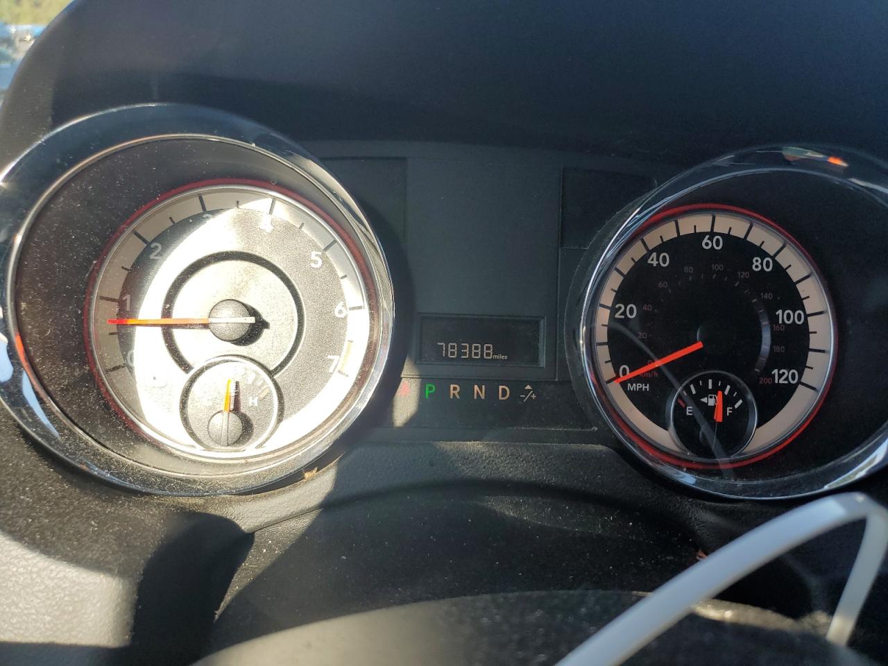 2018 Dodge Caravan - Image 9