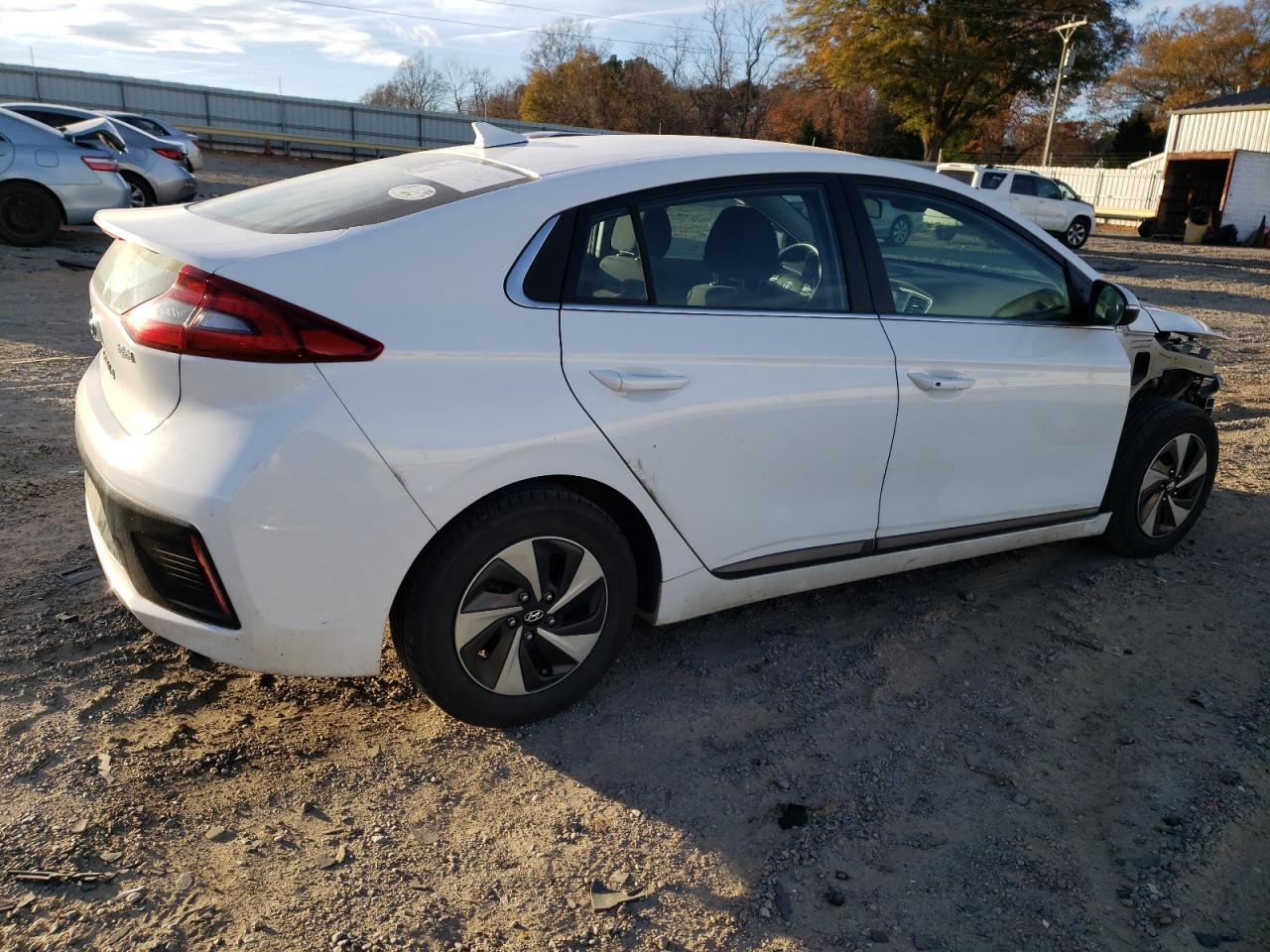 VIN KMHC75LC5KU118404 2019 HYUNDAI IONIQ no.3