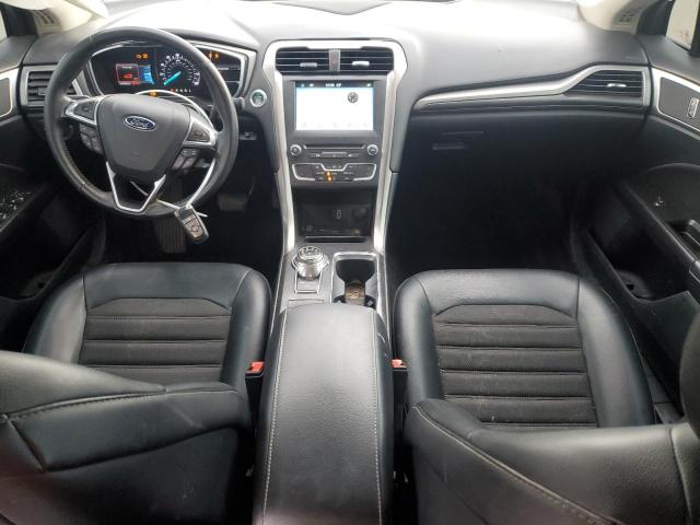 Sedans FORD FUSION 2017 Srebrny