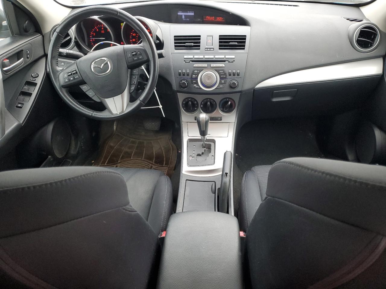 2011 Mazda 3 - Image 8