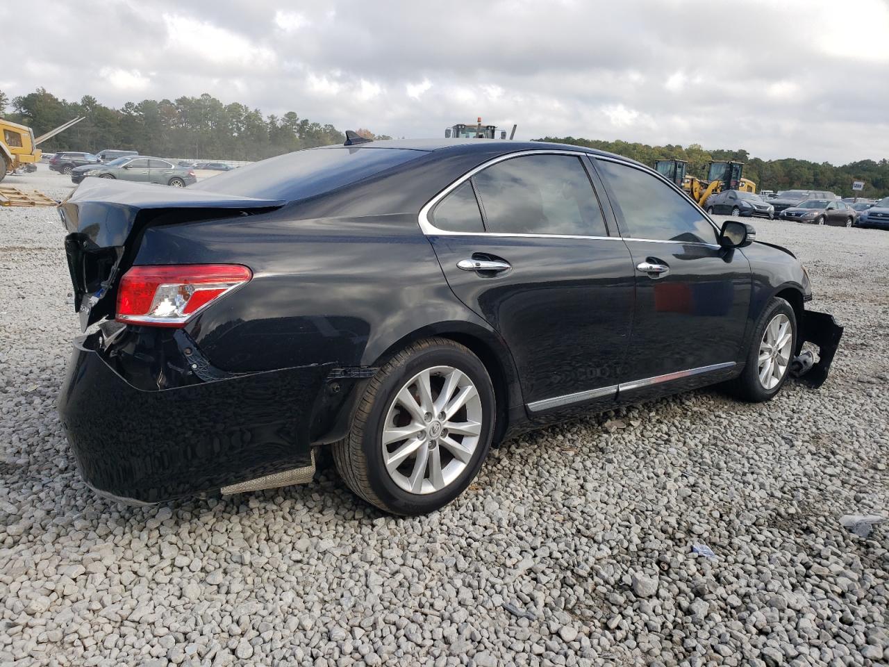 2010 Lexus ES - Image 3