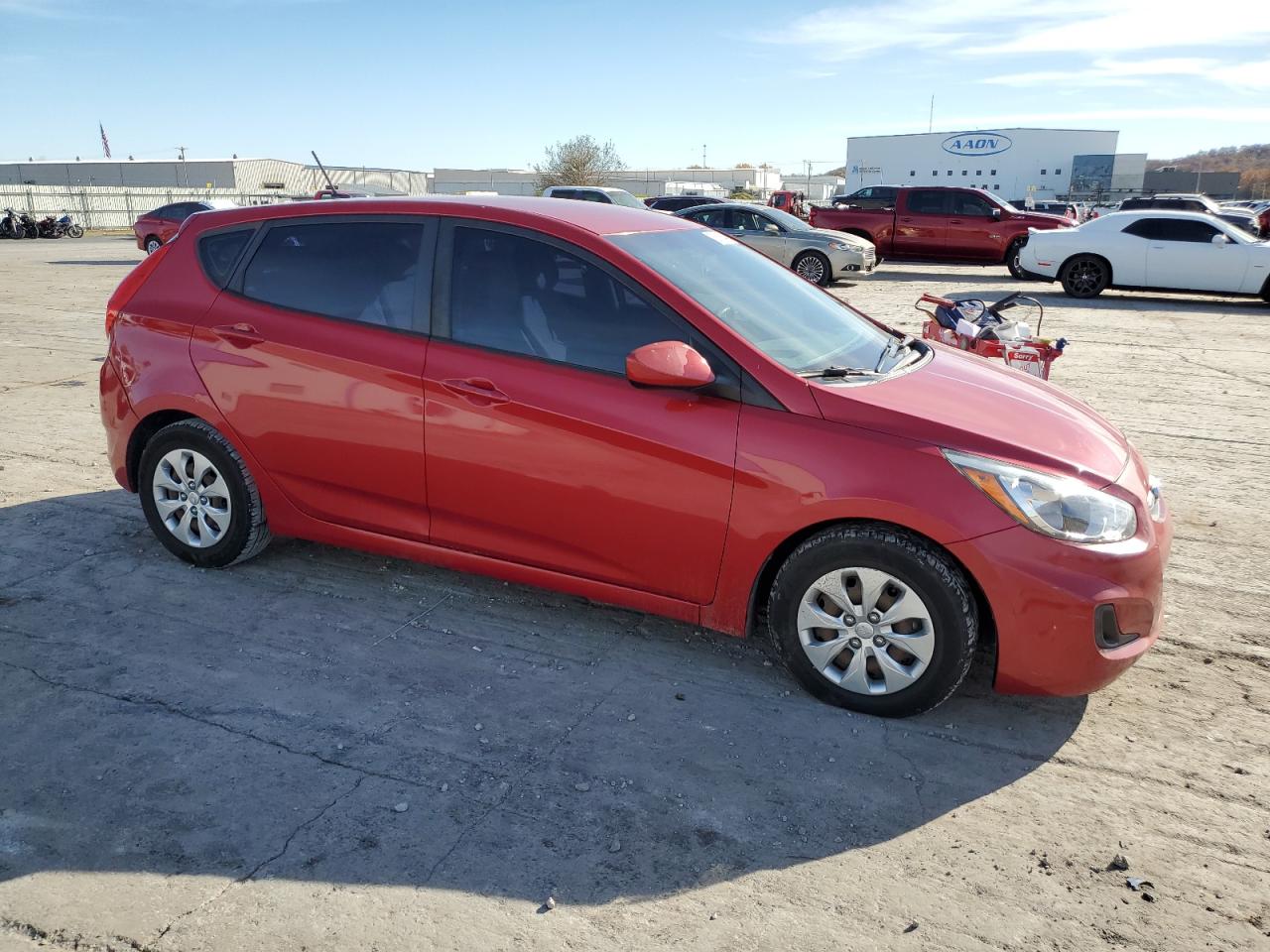 VIN KMHCT5AE5HU311340 2017 HYUNDAI ACCENT no.4