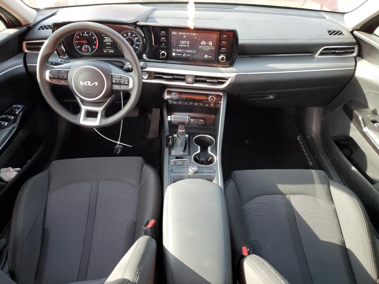 2024 Kia K5 - Image 8