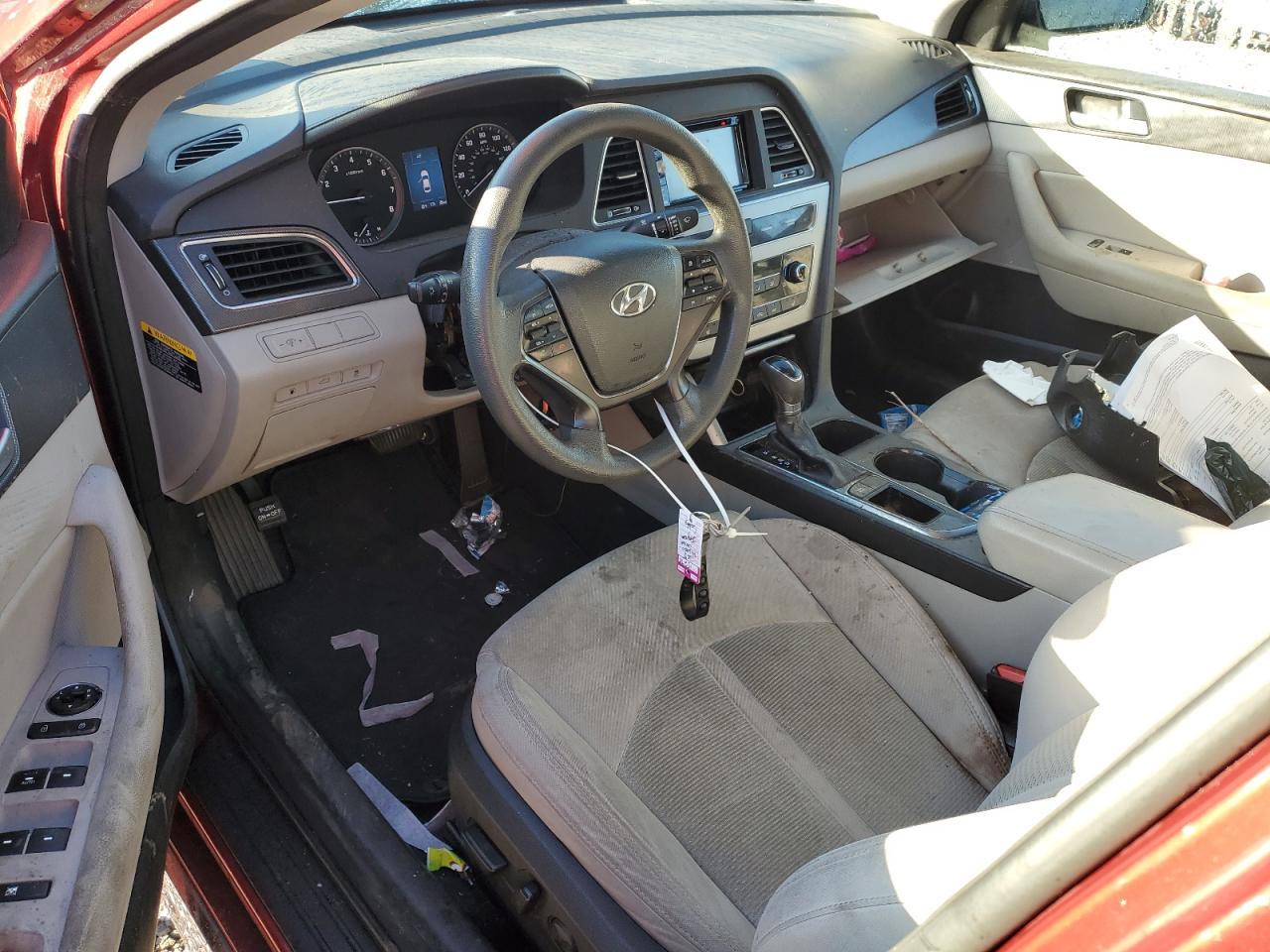2015 Hyundai Sonata - Image 8
