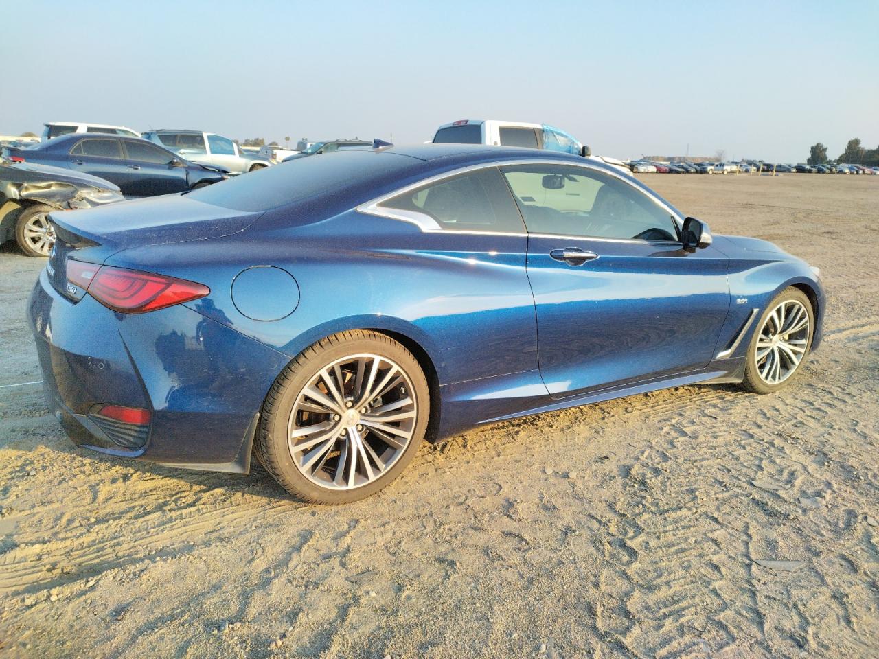 VIN JN1EV7EK3HM363264 2017 INFINITI Q60 no.3