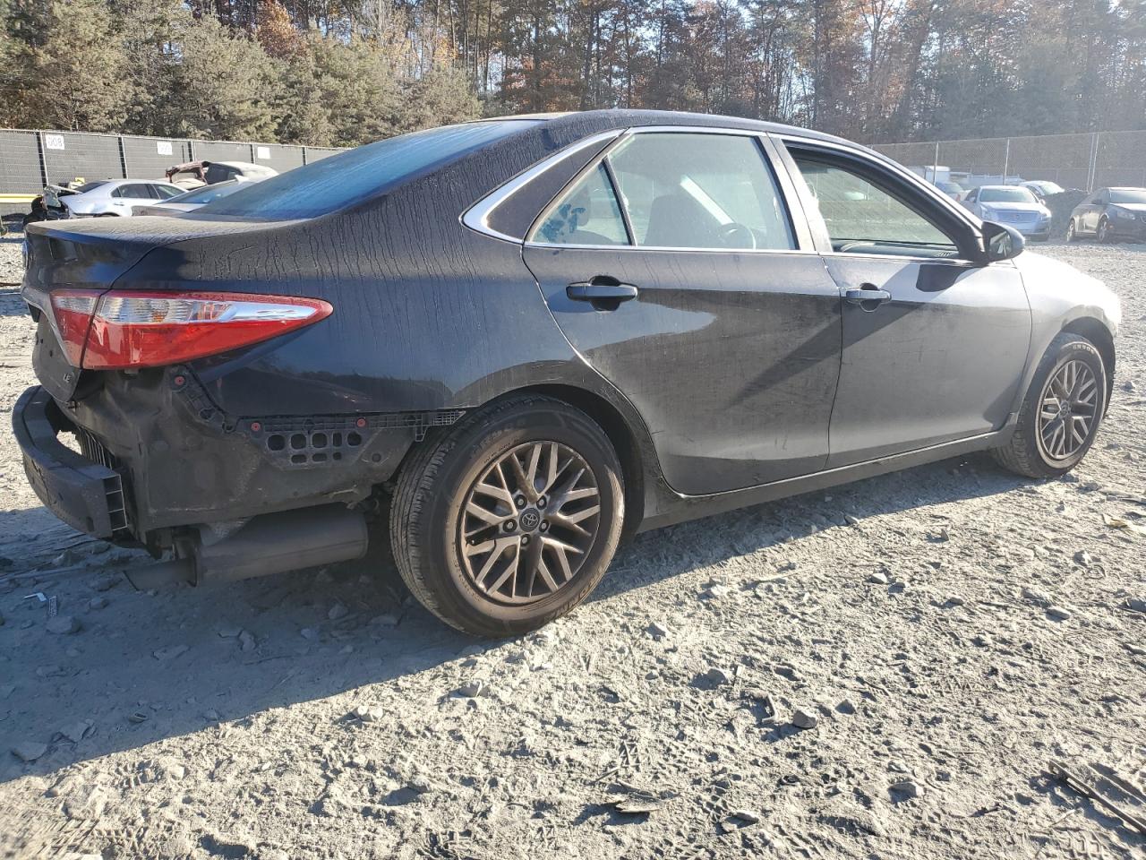 VIN 4T4BF1FKXGR574115 2016 TOYOTA CAMRY no.3